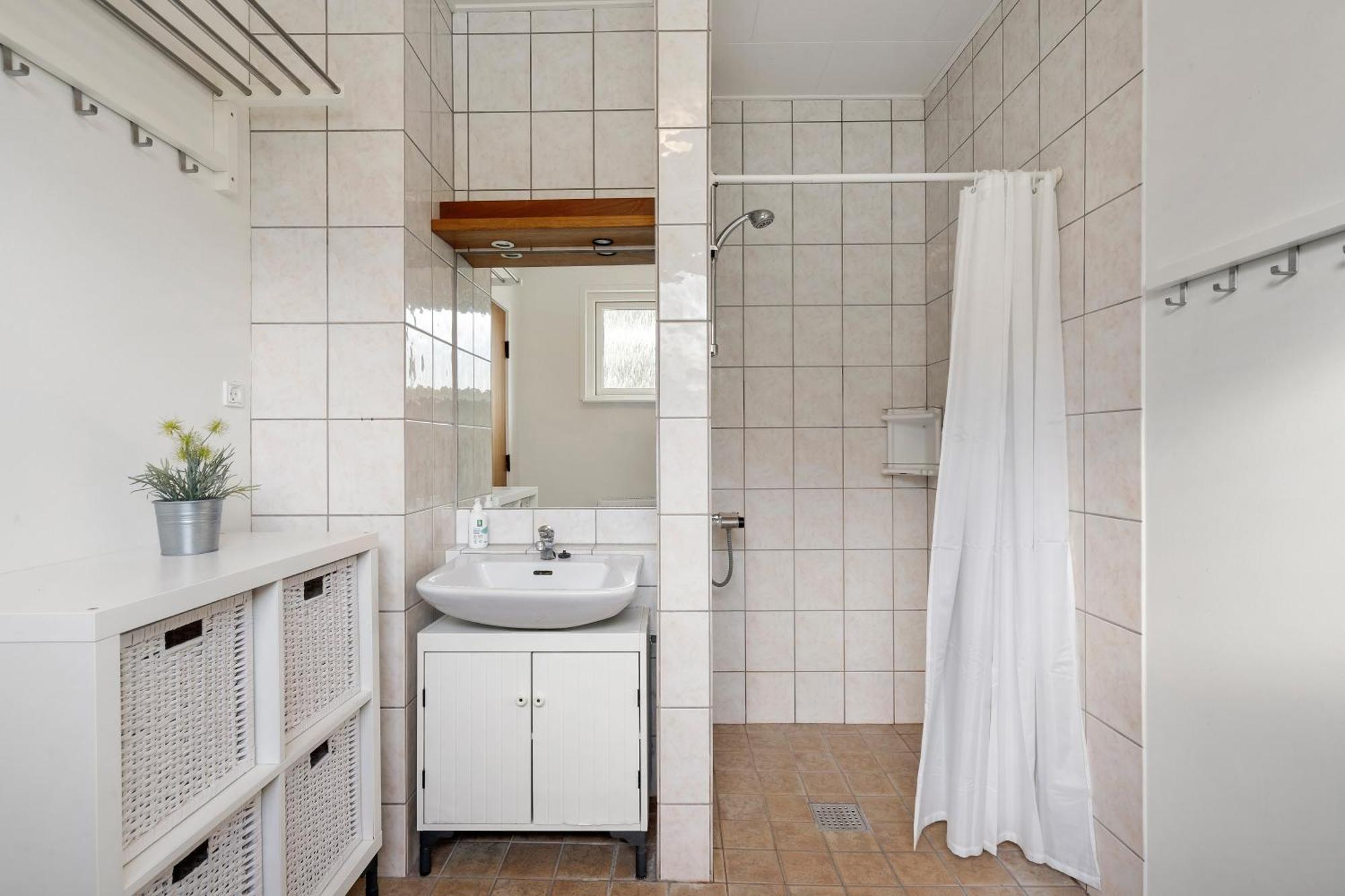 Brenderup Stunning 2-Bed Apartment 12C מראה חיצוני תמונה
